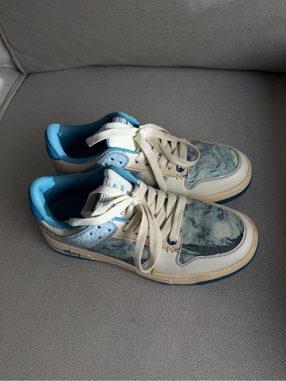 Women’s Low-Top Van Gogh Sneakers